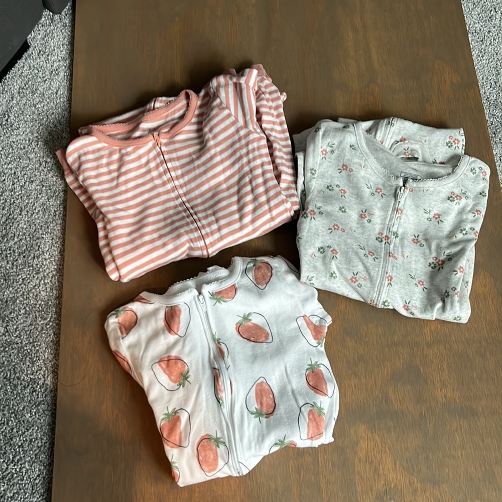 Simple joys footless pajamas size 7 girls